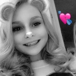 Meet your Posher, Ava